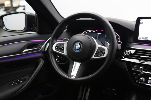 BMW 5 Serie Touring 530e 293 PK Business Edition Plus PHEV, Individual Int. Panoramadak, Adap. Cruise Control