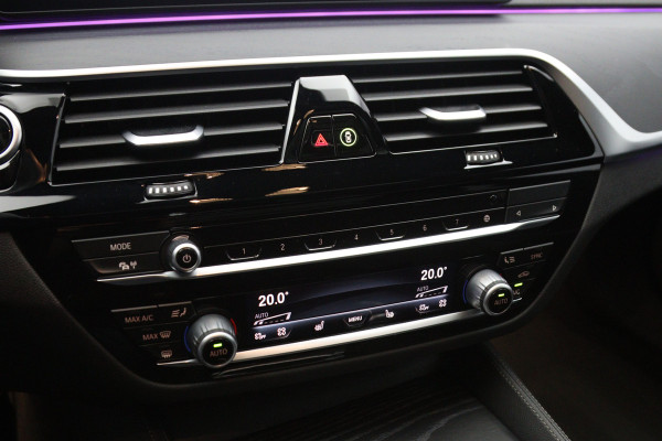 BMW 5 Serie Touring 530e 293 PK Business Edition Plus PHEV, Individual Int. Panoramadak, Adap. Cruise Control