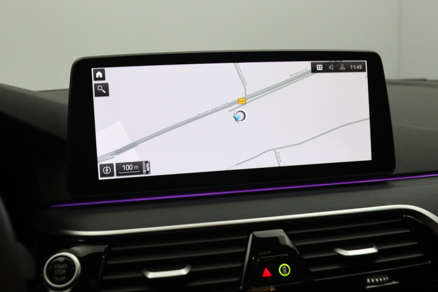 BMW 5 Serie Touring 530e 293 PK Business Edition Plus PHEV, Individual Int. Panoramadak, Adap. Cruise Control