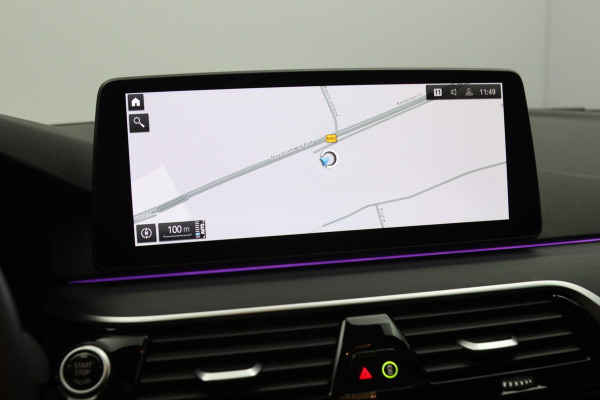 BMW 5 Serie Touring 530e 293 PK Business Edition Plus PHEV, Individual Int. Panoramadak, Adap. Cruise Control