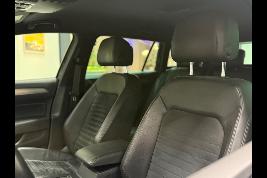 Volkswagen Passat Variant 1.4 TSI ACT 150 PK R-Line | Trekhaak |NAP| Virtual Cockpit | ACC | Leder/Alcantara | Stoelverw. |