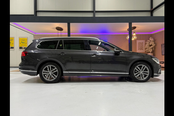 Volkswagen Passat Variant 1.4 TSI ACT 150 PK R-Line | Trekhaak |NAP| Virtual Cockpit | ACC | Leder/Alcantara | Stoelverw. |