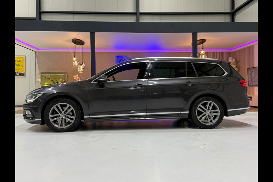 Volkswagen Passat Variant 1.4 TSI ACT 150 PK R-Line | Trekhaak |NAP| Virtual Cockpit | ACC | Leder/Alcantara | Stoelverw. |