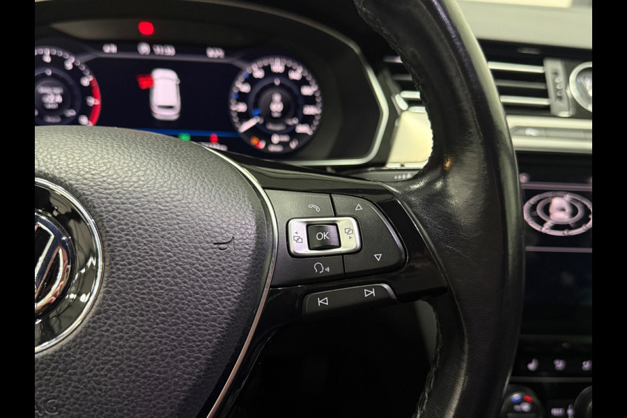 Volkswagen Passat Variant 1.4 TSI ACT 150 PK R-Line | Trekhaak |NAP| Virtual Cockpit | ACC | Leder/Alcantara | Stoelverw. |