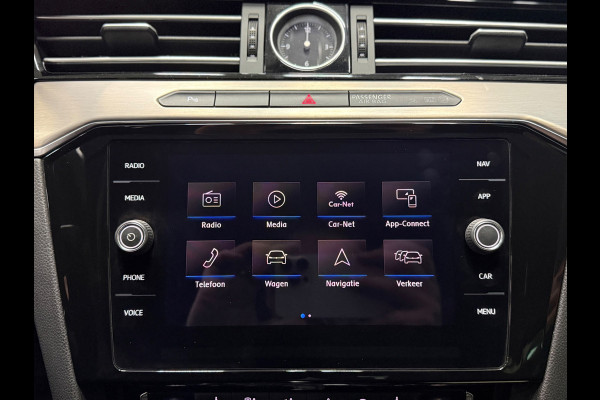 Volkswagen Passat Variant 1.4 TSI ACT 150 PK R-Line | Trekhaak |NAP| Virtual Cockpit | ACC | Leder/Alcantara | Stoelverw. |