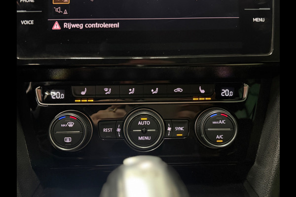 Volkswagen Passat Variant 1.4 TSI ACT 150 PK R-Line | Trekhaak |NAP| Virtual Cockpit | ACC | Leder/Alcantara | Stoelverw. |