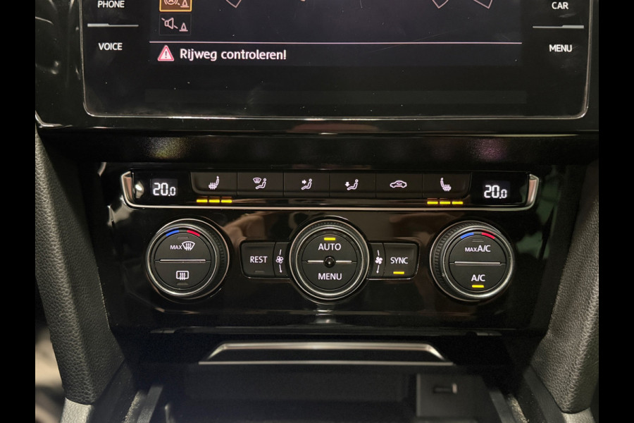 Volkswagen Passat Variant 1.4 TSI ACT 150 PK R-Line | Trekhaak |NAP| Virtual Cockpit | ACC | Leder/Alcantara | Stoelverw. |