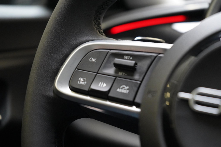 Fiat 600 1.2 Hybrid Urban | Achteruitrijcamera | Carplay | Climate control | Cruise control | Parkeersensoren | All-seasonbanden