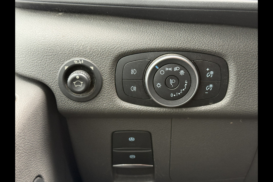 Ford E-Transit 68kWh 184PK L4H3 317km WLTP 94.9% (SOH) BEV Snelladen Carplay Climate control Camera Parkeersensoren v+a Stoelverwarming