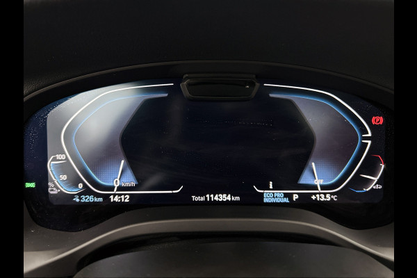 BMW iX3 Executive 80 kWh SOH 98% / Shadow Line / Panoramadak / Leder / Stoelverwarming / Pdc.+Camera / Navigatie / Apk 10-2027