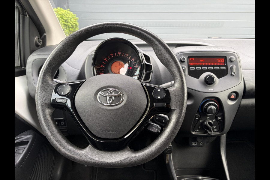Toyota Aygo 1.0 VVT-i x-fun ✓Airco✓Cruise✓Trekhaak✓Zeer Zuinig✓5 Deurs✓N.A.P✓Apk tot 04-2027