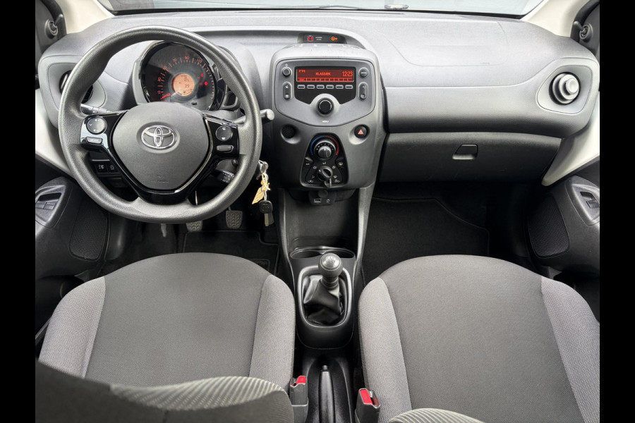 Toyota Aygo 1.0 VVT-i x-fun ✓Airco✓Cruise✓Trekhaak✓Zeer Zuinig✓5 Deurs✓N.A.P✓Apk tot 04-2027