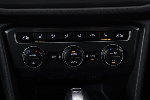 Volkswagen Tiguan Allspace 1.5 TSI Highline Business R-Line (PANORAMADAK, DYNAUDIO, DIGITALE COCKPIT, MEMORY SEATS, CAMERA)