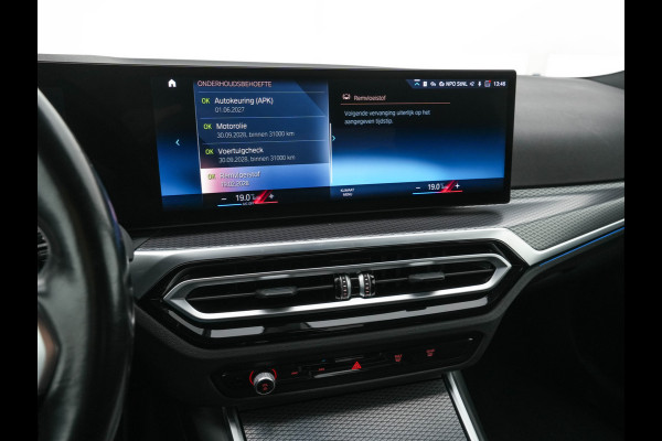 BMW 3-serie 320e M-Sportpack (Plug-in) (INCL.BTW) *LEATHER-MICROFIBRE | FULL-LED | SPORTSEATS | WIDESCREEN-DIGI-COCKPIT | AMBIENT-LIGHT | DAB+ | PRIVACY-GLASS | NAVI-FULLMAP | ECC | PDC | 18''ALU*