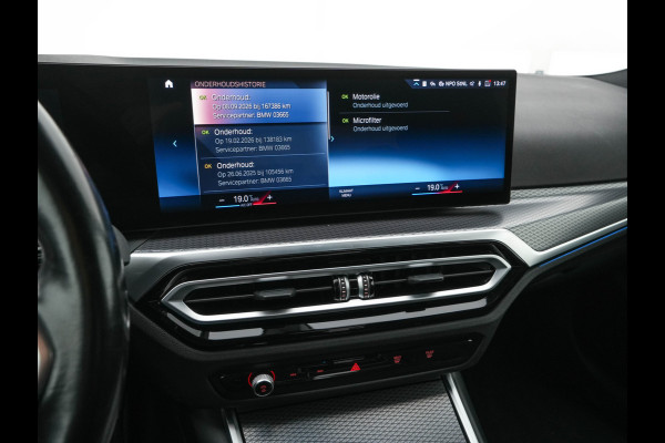 BMW 3-serie 320e M-Sportpack (Plug-in) (INCL.BTW) *LEATHER-MICROFIBRE | FULL-LED | SPORTSEATS | WIDESCREEN-DIGI-COCKPIT | AMBIENT-LIGHT | DAB+ | PRIVACY-GLASS | NAVI-FULLMAP | ECC | PDC | 18''ALU*