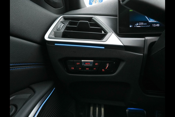 BMW 3-serie 320e M-Sportpack (Plug-in) (INCL.BTW) *LEATHER-MICROFIBRE | FULL-LED | SPORTSEATS | WIDESCREEN-DIGI-COCKPIT | AMBIENT-LIGHT | DAB+ | PRIVACY-GLASS | NAVI-FULLMAP | ECC | PDC | 18''ALU*
