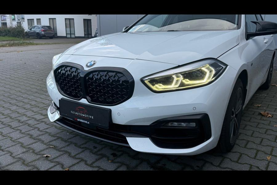 BMW 1-serie 118i M-Pakket 2020 CarPlay Navi Stoelverwarming