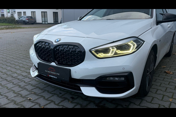 BMW 1-serie 118i M-Pakket 2020 CarPlay Navi Stoelverwarming