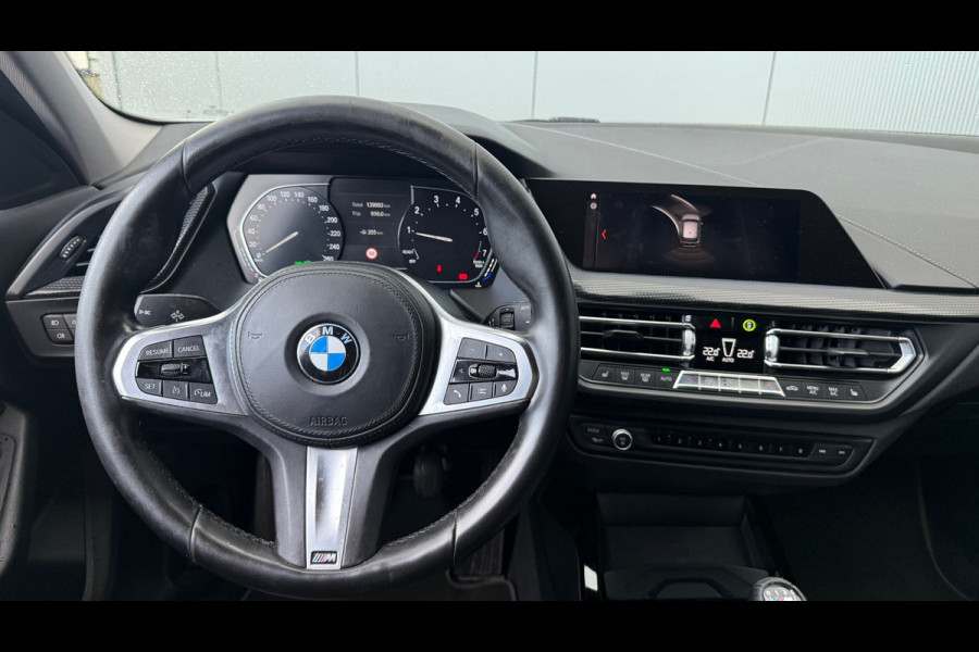 BMW 1-serie 118i M-Pakket 2020 CarPlay Navi Stoelverwarming