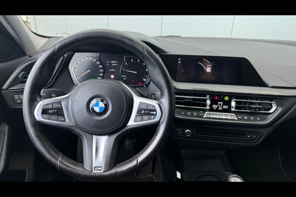 BMW 1-serie 118i M-Pakket 2020 CarPlay Navi Stoelverwarming