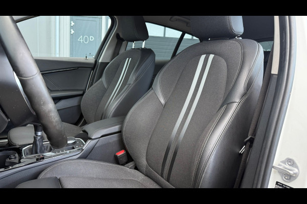 BMW 1-serie 118i M-Pakket 2020 CarPlay Navi Stoelverwarming