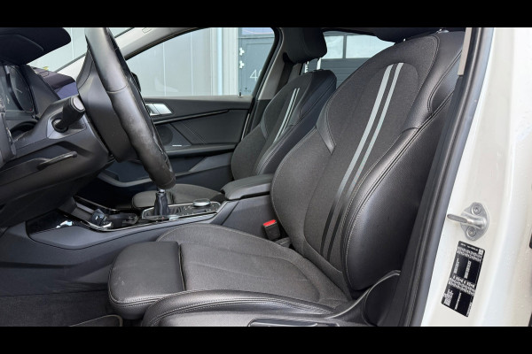 BMW 1-serie 118i M-Pakket 2020 CarPlay Navi Stoelverwarming