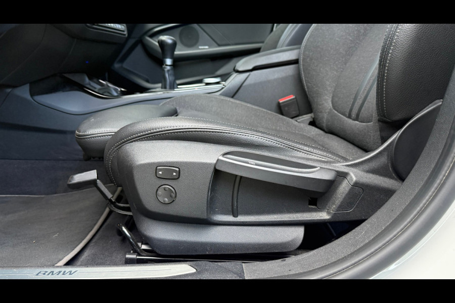 BMW 1-serie 118i M-Pakket 2020 CarPlay Navi Stoelverwarming