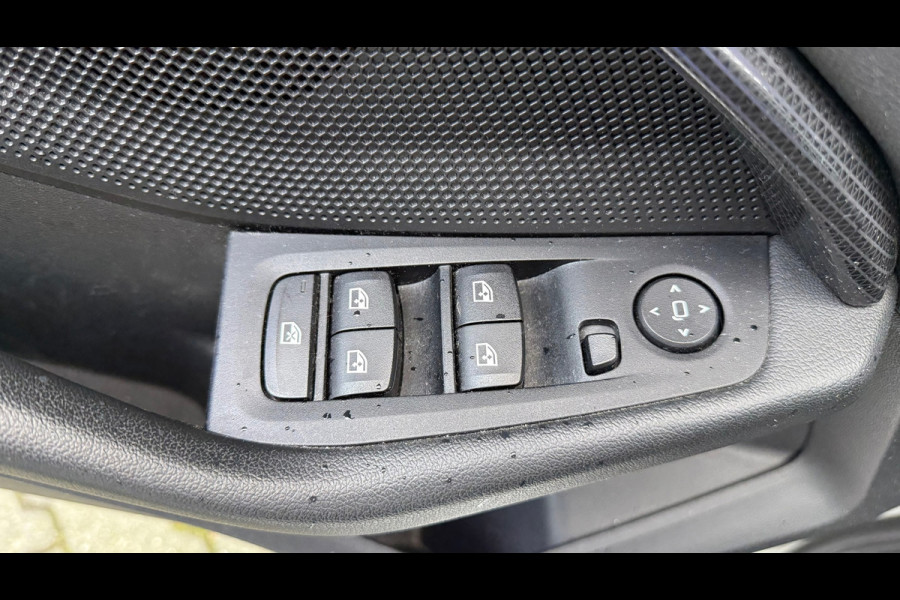 BMW 1-serie 118i M-Pakket 2020 CarPlay Navi Stoelverwarming