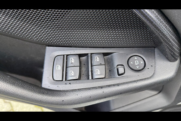 BMW 1-serie 118i M-Pakket 2020 CarPlay Navi Stoelverwarming