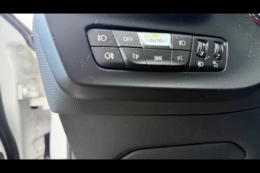 BMW 1-serie 118i M-Pakket 2020 CarPlay Navi Stoelverwarming