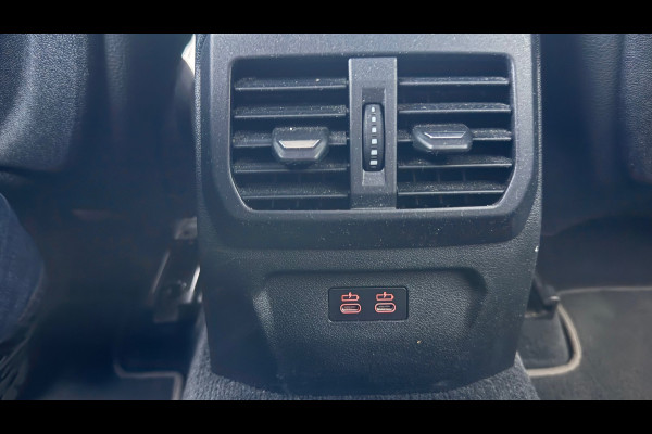 BMW 1-serie 118i M-Pakket 2020 CarPlay Navi Stoelverwarming