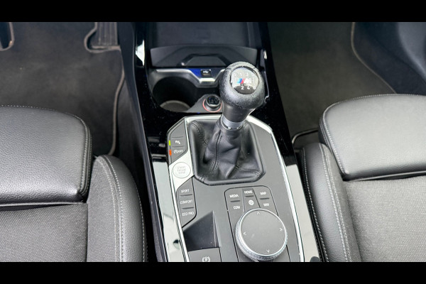 BMW 1-serie 118i M-Pakket 2020 CarPlay Navi Stoelverwarming
