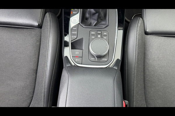 BMW 1-serie 118i M-Pakket 2020 CarPlay Navi Stoelverwarming