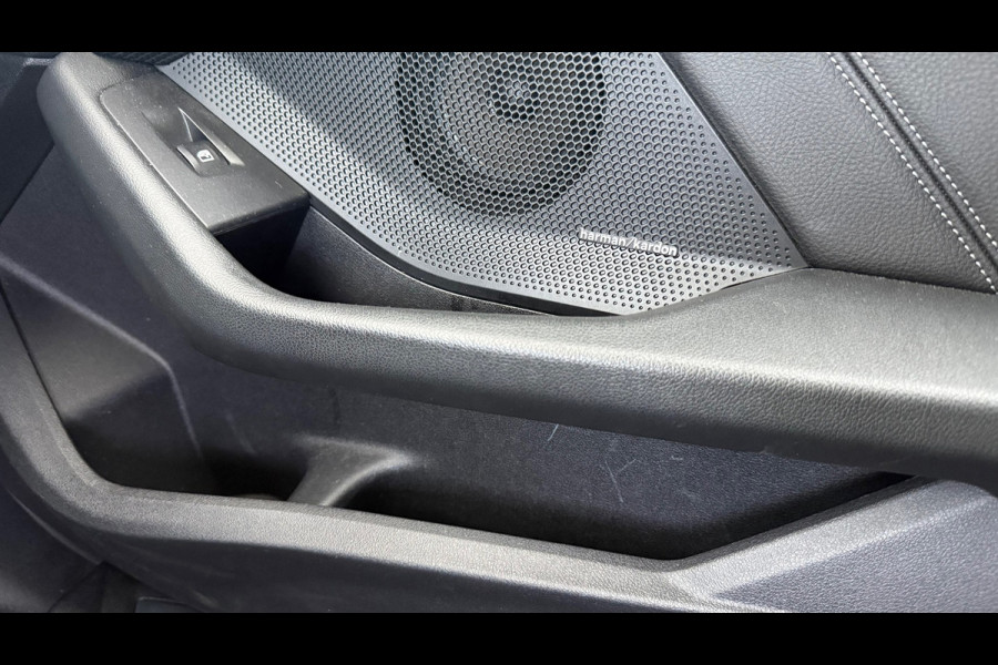 BMW 1-serie 118i M-Pakket 2020 CarPlay Navi Stoelverwarming