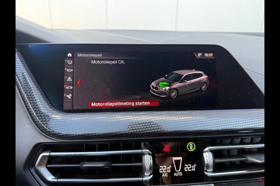 BMW 1-serie 118i M-Pakket 2020 CarPlay Navi Stoelverwarming