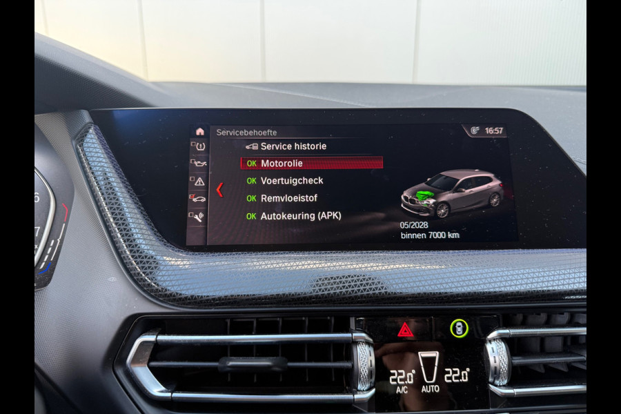 BMW 1-serie 118i M-Pakket 2020 CarPlay Navi Stoelverwarming