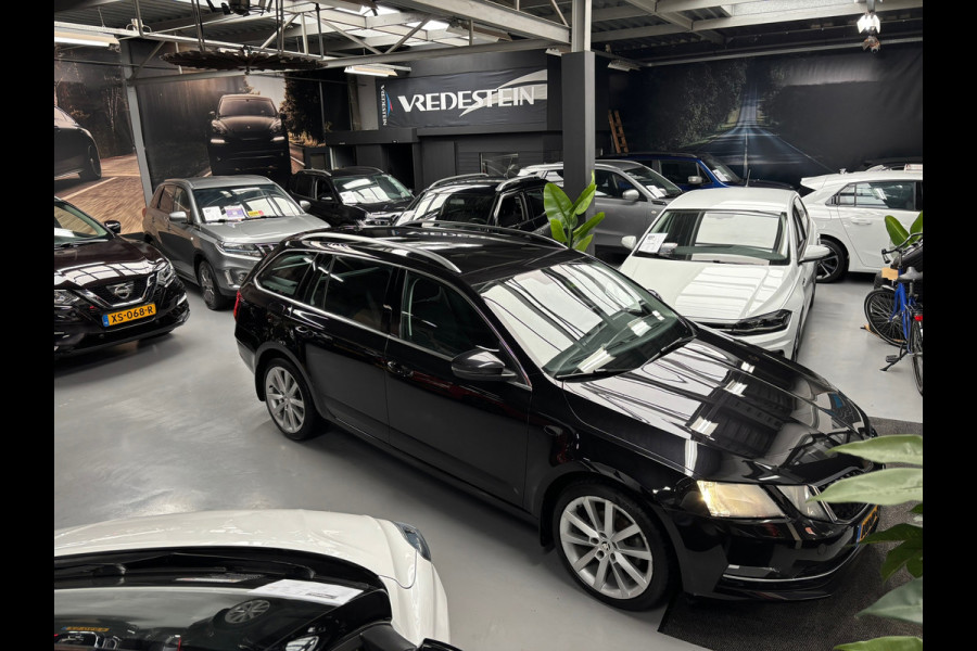 Škoda Octavia Combi 1.5 TSI Greentech Business Edition Plus / Carplay