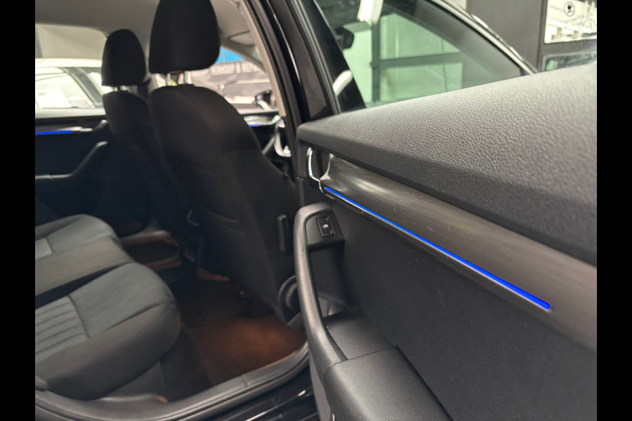 Škoda Octavia Combi 1.5 TSI Greentech Business Edition Plus / Carplay