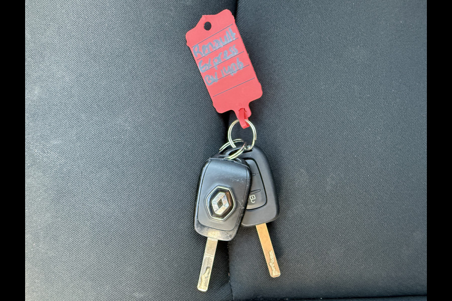 Renault Express 1.5 Blue dCi L1 Airco Cruise Control Trekhaak Parkeersensoren Achter Sidebars Euro 6