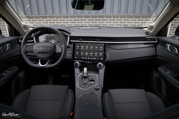 Lynk & Co 01 1.5 | ALL-IN PRIJZEN – inclusief onderhoud, originele Lynk & Co software-update en 1 jaar BOVAG-garantie | Adaptieve cruise | Panoramadak | Blis | Memory |