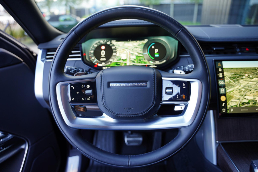Land Rover Range Rover P460 E HSE / Elek. Trekhaak / Panoramadak / NL-Auto