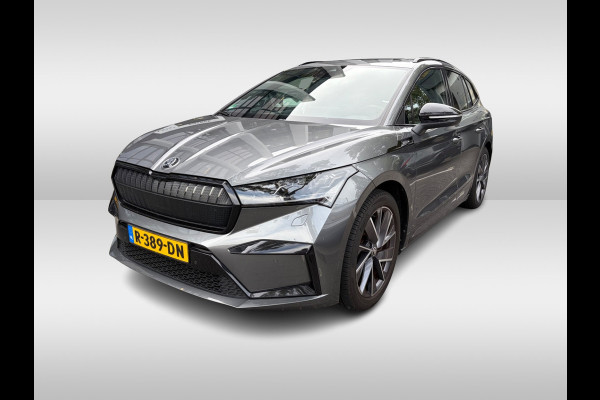 Škoda ENYAQ iV 80 Sportline / Trekhaak / Panoramadak / Camera / Keyless / 20'' / Matrix LED / CarPlay / Sfeerverlichting / Stoel+Stuurverwarming / Dodehoek / DAB / ACC