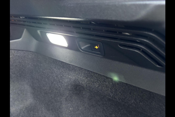 Volkswagen ID.5 Pro Business Advantage 77 kWh | 175pk | Achteruitrijcamera | Stoelverwarming | Trekhaak |