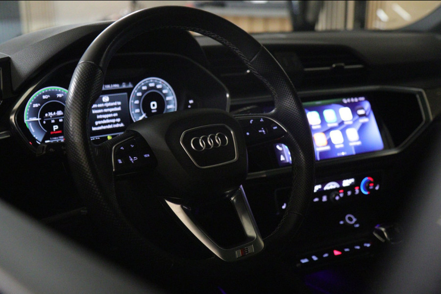 Audi Q3 45 TFSI e S Edition 3X S-Line /PANO/KEYLES/STOELV/BOMVOL