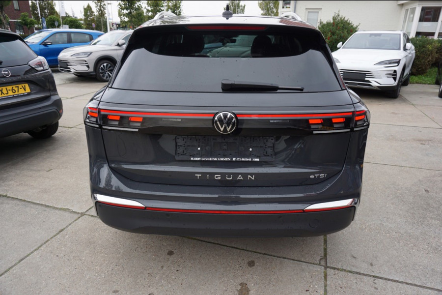Volkswagen Tiguan 1.5 eTSI 150 pk DSG-7 Elegance Navigatie IQ.licht El.achterklp