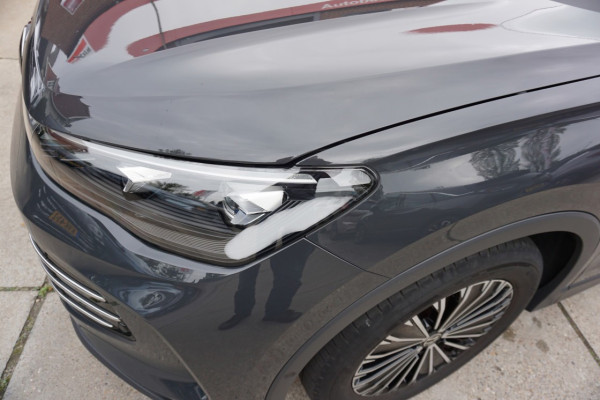 Volkswagen Tiguan 1.5 eTSI 150 pk DSG-7 Elegance Navigatie IQ.licht El.achterklp