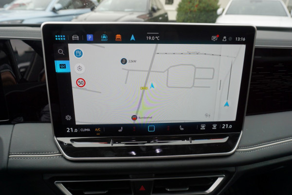 Volkswagen Tiguan 1.5 eTSI 150 pk DSG-7 Elegance Navigatie IQ.licht El.achterklp
