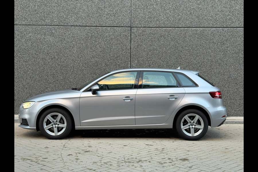 Audi A3 Sportback 1.0 TFSI Pro Line (CAMERA, PARKEERSENSOREN, DODE HOEK DETECTIE, GOED ONDERHOUDEN, NAVIGATIE, CLIMATE, ETC.)
