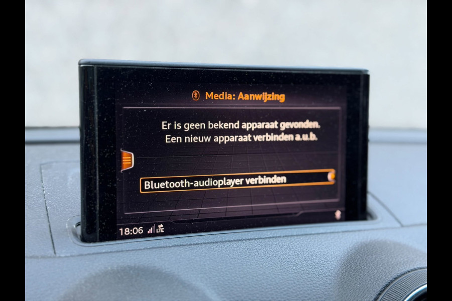 Audi A3 Sportback 1.0 TFSI Pro Line (CAMERA, PARKEERSENSOREN, DODE HOEK DETECTIE, GOED ONDERHOUDEN, NAVIGATIE, CLIMATE, ETC.)