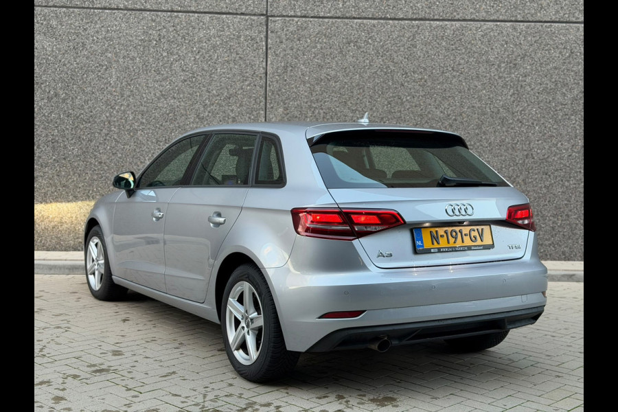 Audi A3 Sportback 1.0 TFSI Pro Line (CAMERA, PARKEERSENSOREN, DODE HOEK DETECTIE, GOED ONDERHOUDEN, NAVIGATIE, CLIMATE, ETC.)